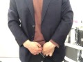【4K 必見】ジャケット姿で出先の多目的トイレでおしっこ！