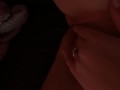 Tu aimes quand je me masturbe la chatte ?