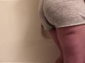 Gamer Girl Struggles to Hold Piss