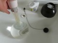 洗面所でコンドームに水を入れたら破裂した