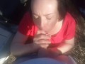 ПОДРУГА ЖЕНЫ НЕЖНО СОСЕТ НА ПРИРОДЕ