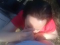 ПОДРУГА ЖЕНЫ НЕЖНО СОСЕТ НА ПРИРОДЕ