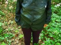 Bluse aufreissen und 120 harte Schläge auf die blanken Brüste