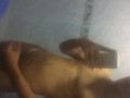 Masturbandome mientras todos 