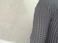 I love to show my pussy when peeing