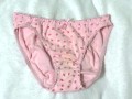 義妹のいちご柄パンティが可愛すぎる/My sister-in-law's strawberry pattern panties are too cute.cum on panty