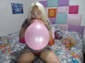 ElyRainbow Argentina Exploding a big pink balloon