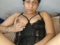 Solo female playing with fatpussy