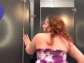 Sexy Thick Redhead Twerking 