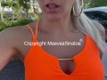 Maevaa Sinaloa - Je me fais baiser Squirt et me prend une faciale sur un parking extérieur en public