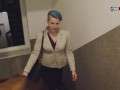 Clip 94A-a Punkerin Im Office Outfit Duscht Sich, 11:15min, Sale: €6