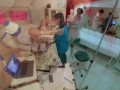 Bizarre Analbehandlung mit zwei Femdom Nurses