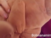 Sin calzon y muy mojadita en el aeropuerto 😜😜😜 Video completo en bolivianamimi.tv 