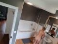 Je me touche dans le bain