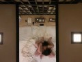 【個人撮影】旅館風ラブホテルの天井鏡を使って素人色白彼女と俯瞰中出しセックス- Creampie sex with an amateur Japanese using a ceiling mirror