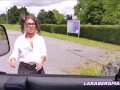 Lara Bergmann als Anhalter mitgenommen und durchgefickt!