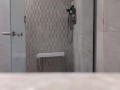 Solo Hotel Shower Play