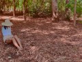 Se Pierde En El Bosque Para Grabar Su Mejor Vídeo Porno