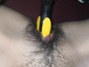 Me meto un desarmador a falta de dildo