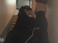 【野外フェラ】地雷系素人カップルがマンションの階段で主観フェラ抜き Outdoor blowjob amateur couple blowjob on the stairs of their apt
