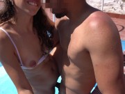 Mi vecina se mete en mi piscina vacía y me pide que la folle | CREAMPIE Latina Argentina