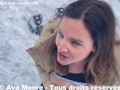 VLOG PORN, Une randonnée en raquette se transforme en baise exhib à la neige, j'avale tout le sperme
