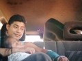 Morena tímida chupando y montando polla caliente por primera vez y en el auto