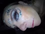 Lekker geil moedertje houd van grote pik in haar geile kont - Sperma sletje krijgt het in haar oog💦👁