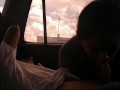 Mamada rica, sexo anal y placer en el auto