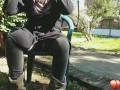 chica se masturba en parque publico amateur