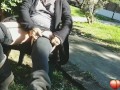 chica se masturba en parque publico amateur
