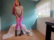 Nerdy Faery Desperately Pissing into a Condom💦💛
