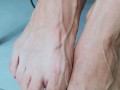 Veiny feet and hands by Angelmuscles