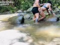 Lesbianas follando en el rio