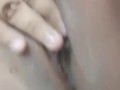 Colombiana tocándose bien excitada