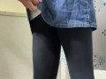 デニムミニスカートでおしがましておちびりおもらし