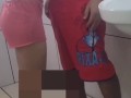 Fodendo a empregada . no banheiro !
