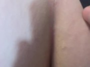 Pedindo tapa na bunda de quatro