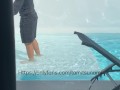 Porca italiana convince il giardiniere a tradire la sua ragazza con lei ( dialoghi italiani )
