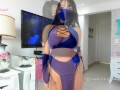 Kitana cosplay sexy latina teasing and humping her pillow while cumming so much