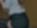 【仕事中のOLがフェラ抜き】究極の斜め後ろアングル！尻好きにはたまらないエロ尻突き出しバキュームフェラ！口内発射！