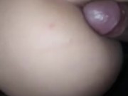 Culo gordo latino se monta sobre mi polla para hacerme venir, tiene la vagina mojada, sexo amateur🔥