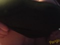 MILF Tetona me hace una Paja Rusa mientras su marido Trabaja