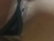 Jugando con mi nueva cola.zorra metiéndome en el CULO mi esposo graba (esposo cornudo hot wife )