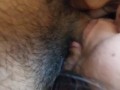 Dejo que me haga el mejor oral, se me pone super duro y me corro en su boca