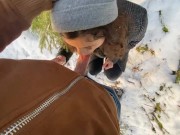 PETITE RANDONNEUSE ME SUCE DANS LES BOIS SOUS LA NEIGE