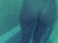 КРАСОТКА моется в душе