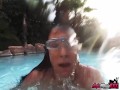 Brunette Cougar Sofie Marie Plays Her Pussy While Underwater