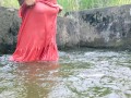 Sri lankan hot girl bathing