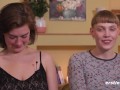 Ersties - Lesbische Dildo-Spiele mit Emma K und Amanita